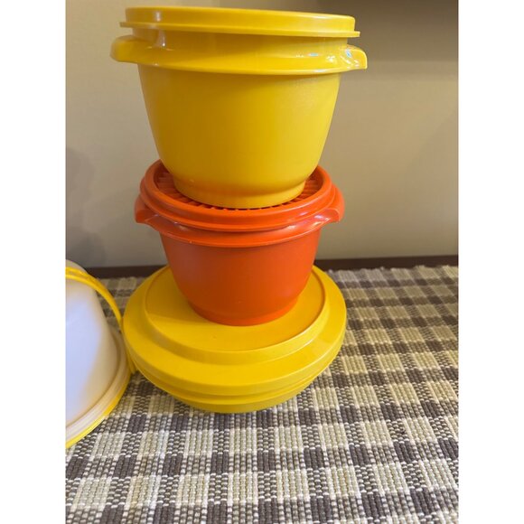 Vintage Tupperware Storage Lot Containers with Lids Yellow & Orange Bowls w lid - Picture 2 of 16